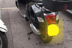VESPA GTS 300 