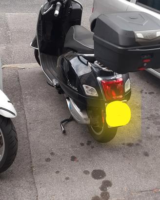 VESPA GTS 300 