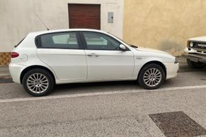 Alfa romeo 147