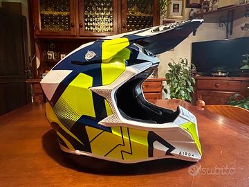 Casco Airoh