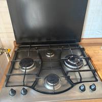Piano cottura a gas 4 fuochi Ariston