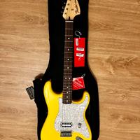 Fender Stratocaster Tom Delonge Graffiti Yellow