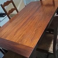 Tavolo da sala con sedie + tavolinetto a bacheca