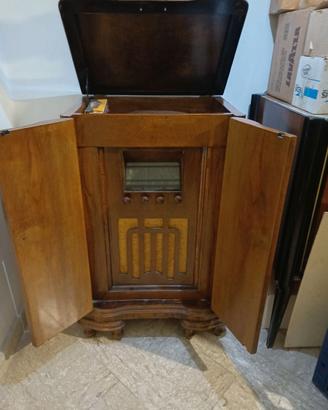 Magnadyne SV 10 anni '30 – Mobile radio a valvole