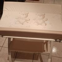 fasciatoio pieghevole con bagnetto