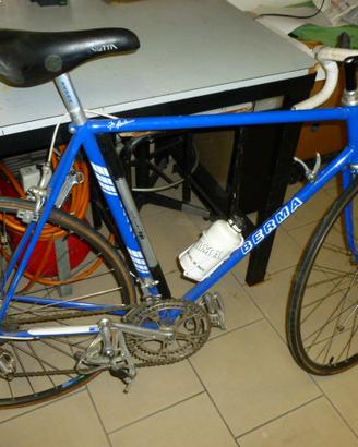 Bici da corsa BERMA leggera
