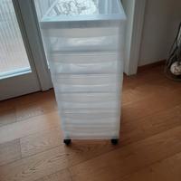 CARRELLO CON CASSETTI