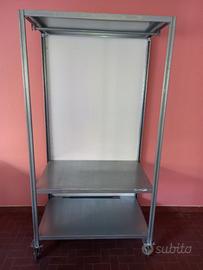 Scaffali metallici con stand appendiabiti 4 ruote