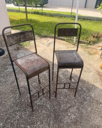 Due sgabelli per bar vintage