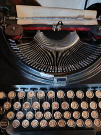 macchina da scrivere antica ICO Olivetti