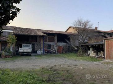 Immobile in asta di 177 m² a Pognano