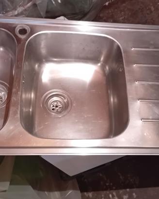 Elettrodomestici cucina in perfette condizioni.