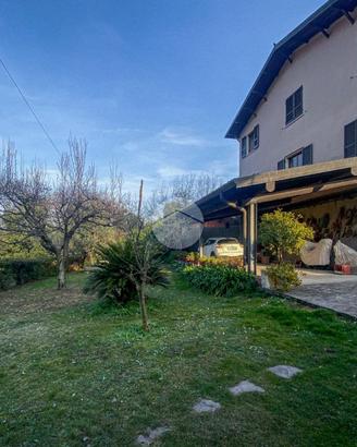 CASA SEMINDIPENDENTE A TOSCOLANO-MADERNO