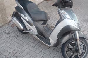 Peugeot Geopolis 300