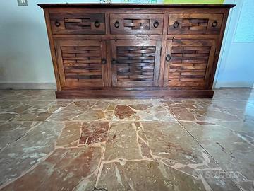 Ceedenza Etnica in Legno Massello