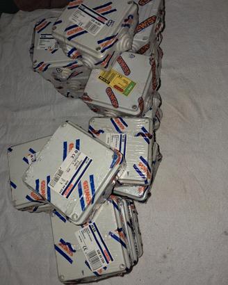 scatole gewiss  derivazione e portafrutti