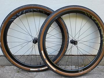 Ruote carbon Campagnolo Levante