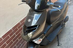 Scooter aprilia Leonardo