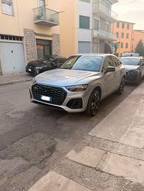 AUDI Q5 SB 40 2.0 tdi mhev Identity Black quattro