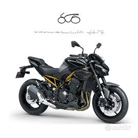 KAWASAKI Z 900 .