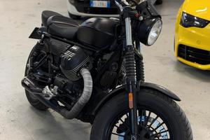 Moto Guzzi V9 bobber