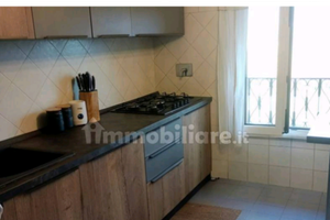 Appartamento semiammobiliato