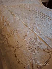 Copriletto sfilato siciliano 