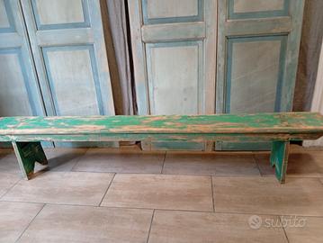 panchina in legno d'epoca 