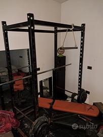 castello palestra sollevamento pesi