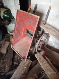  antica pigiatrice uva 