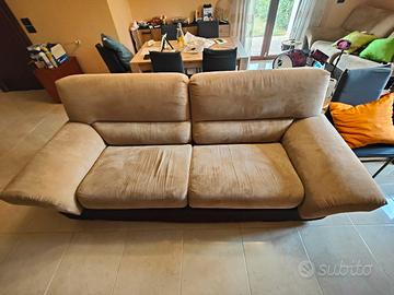 Divano usato beige e bianco 209x95cm