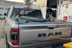 DODGE RAM 1500 5.7 CREW CAB