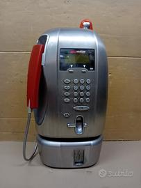 Telefono pubblico digito cabina dismessa gettoni