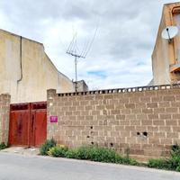 Rudere su terreno edificabile di 260 mq