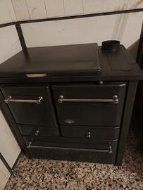 STUFA A LEGNA LINCAR Cuore di ghisa