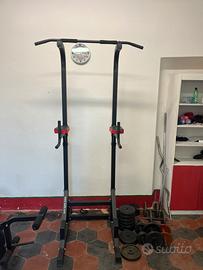 Attrezzo da palestra per trazioni e addominali