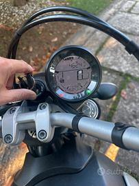 Ducati scrambler Icon Dark