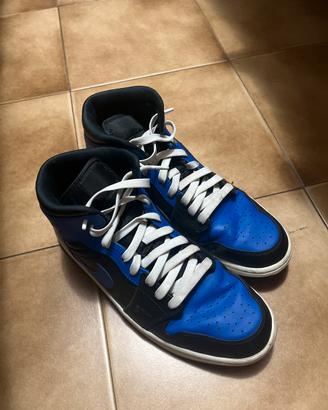 Nike Jordan Mid