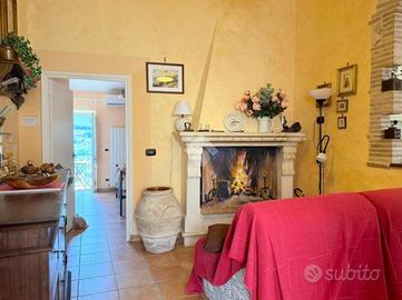 2 LOCALI A CASPERIA