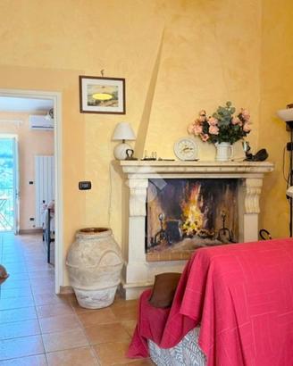 2 LOCALI A CASPERIA
