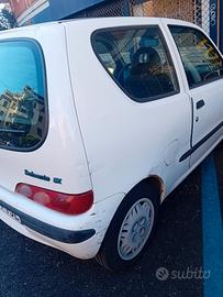 fiat 600 anno 2002