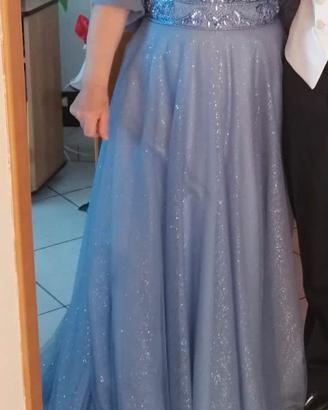 vestito elegante da matrimonio blu