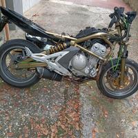 Kawasaki ER 6N - 2006 25 kw INCIDENTATA