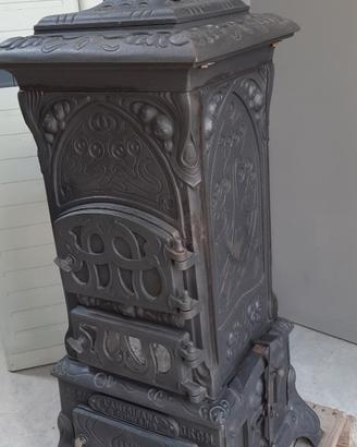 Stufa in ghisa liberty