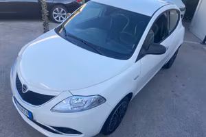 Lancia Ypsilon 1.2 69 CV GPL Perfetta garanzia 12M