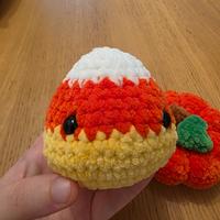 2 Peluche Zucca e Candy Corn fatti a mano