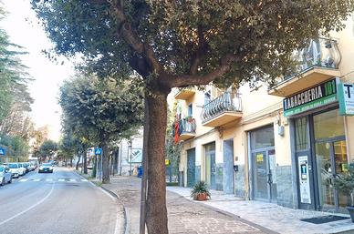 Via Mazzini locale mq. 75 netti