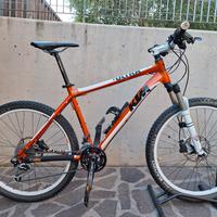 KTM Ultra Race 26"
