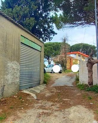 Locanda, terreno con ruderi e deposito