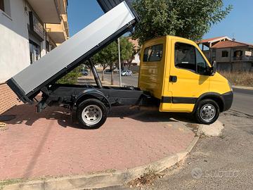Iveco Daily ribaltabile fatto a nuovo